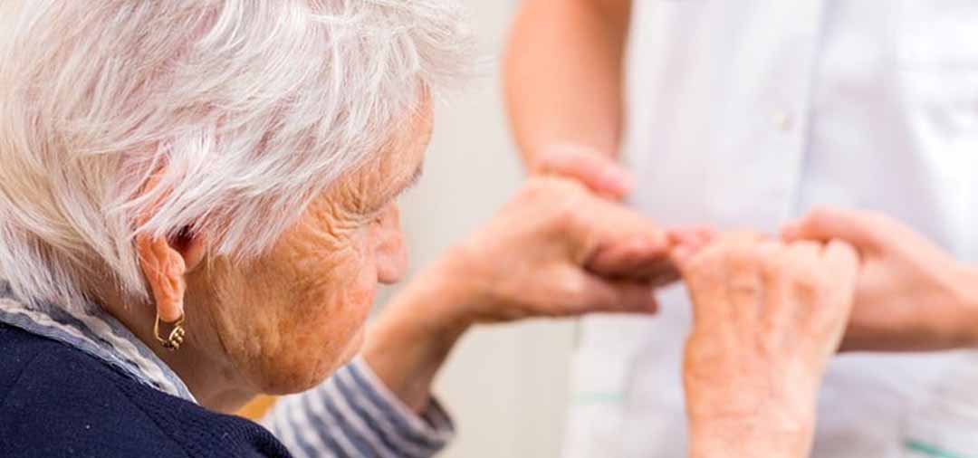Những triệu chứng không thuộc về vận động nào có thể xuất hiện sau đó ở những người mắc bệnh Parkinson?