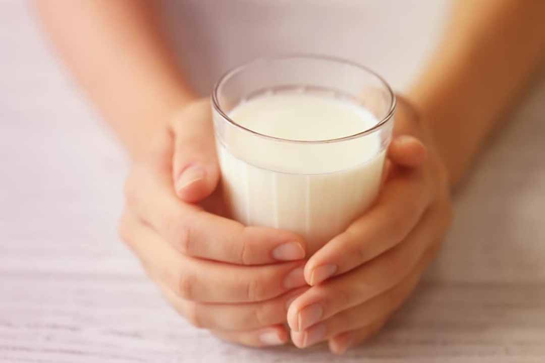 Молоко после 25 лет. Молоко после 30 лет. Еда связана с молоком. Как пить дать. Снятое молоко.