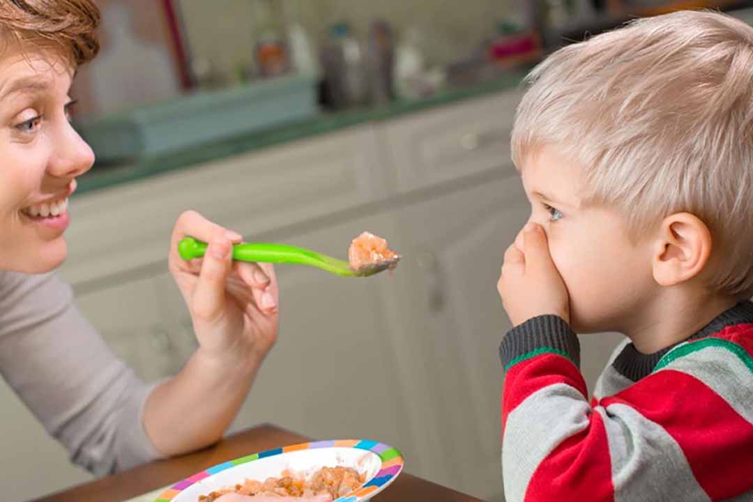 Trẻ bị tiêu chảy cần kiêng ăn gì không?