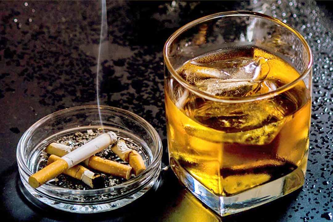 Rượu, thuốc lá, chất béo ... là nguy cơ hàng đầu gây bệnh ung thư