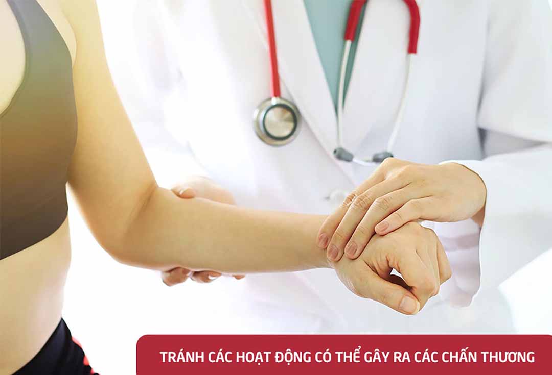 Tránh các hoạt động có thể gây ra các chấn thương nghiêm trọng hoặc các chấn thương khác