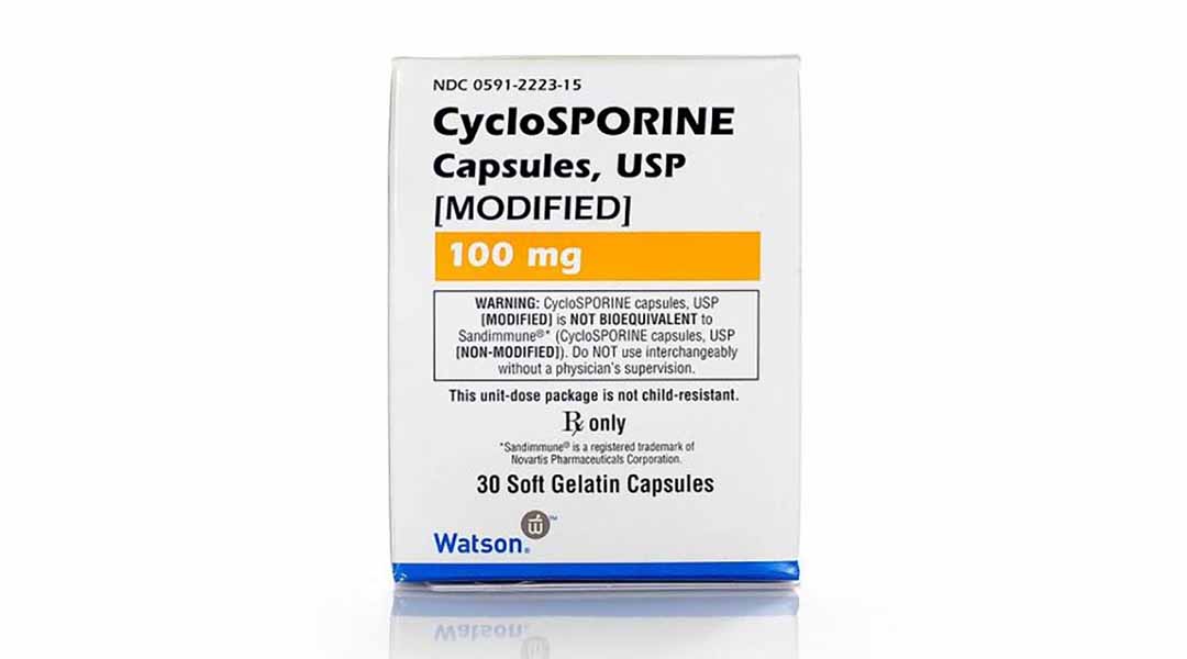 Thuốc cyclosporine giúp chống viêm.