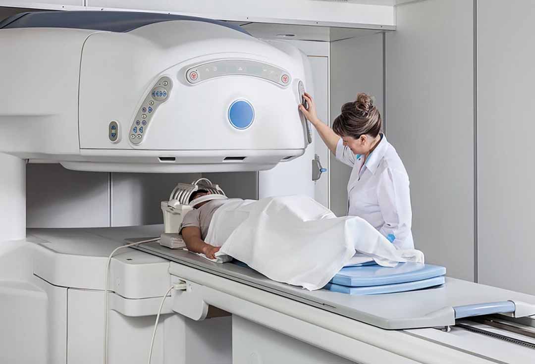 Ung thư tuyến tiền liệt: Chụp cộng hưởng từ (Magnetic resonance imaging - MRI)