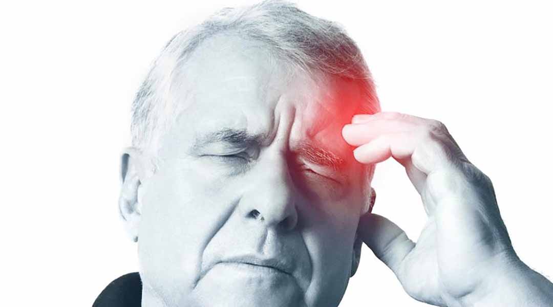 Nhức đầu, đột quỵ là một trong những nguyên nhân gây ra hội chứng Hornor.