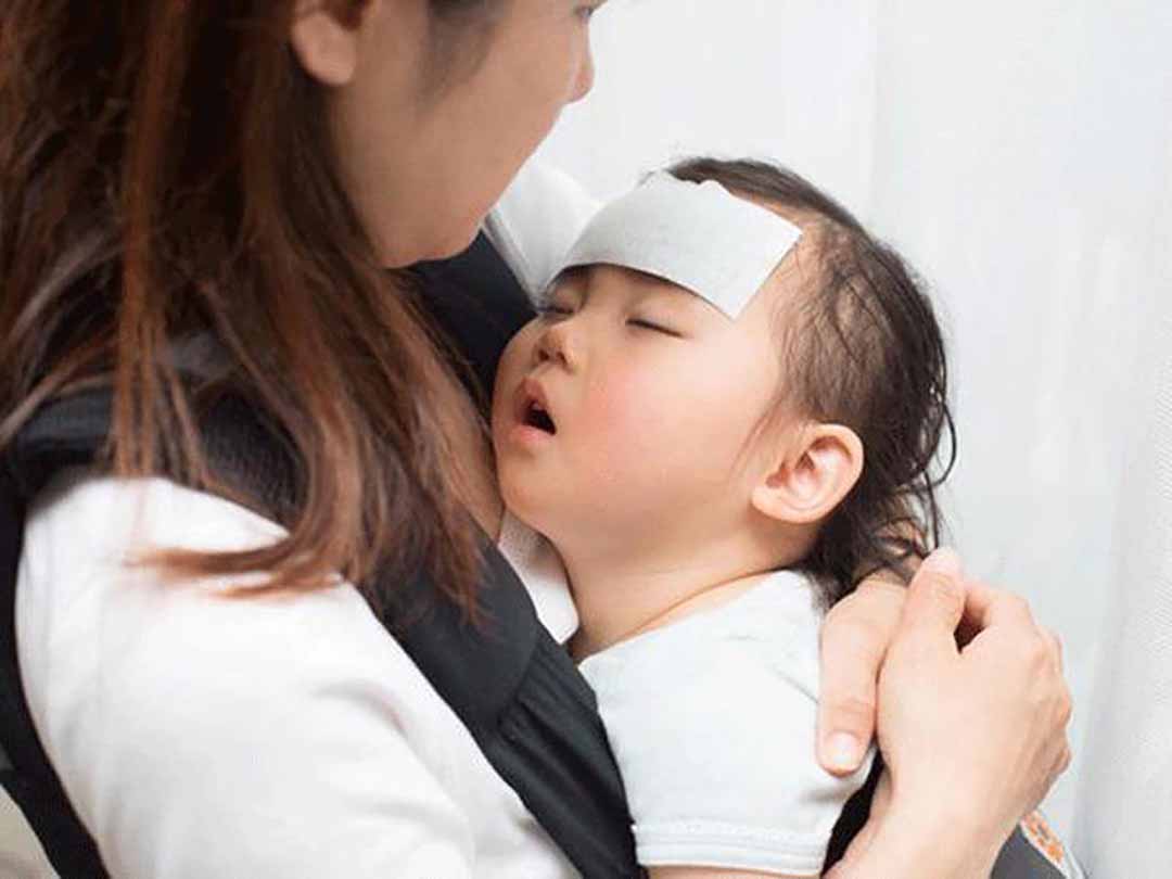 Ngăn chặn sốt virus lúc giao mùa cho trẻ