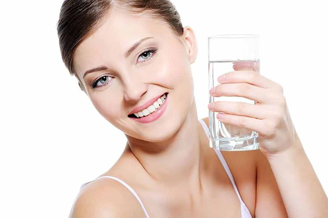 Lười uống nước cũng là một trong những nguyên nhân có thể dẫn đến ung thư thận.