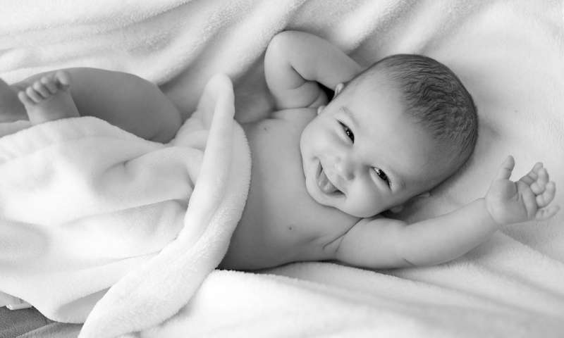 Sữa mẹ có một loại enzyme hàm lượng cao tên là xanthine oxidase có tác dụng trên hai cơ chất, được tìm thấy trong nước bọt của trẻ sơ sinh.